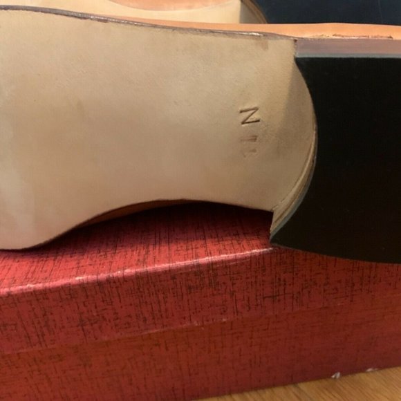 NEVER WORN Bally Italia Men’s Size 11 N